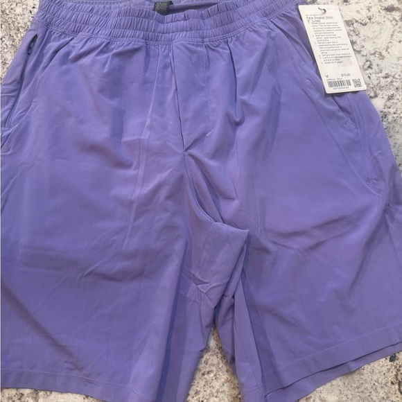 lululemon athletica Men's Lavender Athletic Shorts Men’s Medium NWT - Picture 1 of 3
